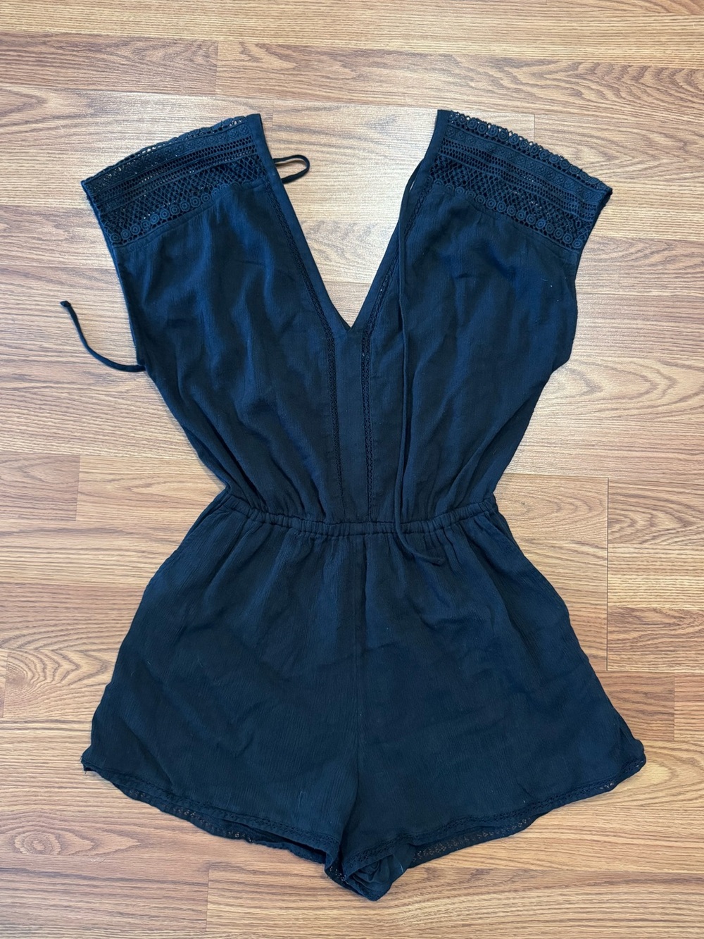 Abercrombie & Fitch Black Lace Trim Romper | Size Small